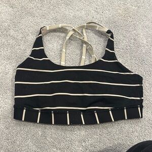 Lululemon sports bra